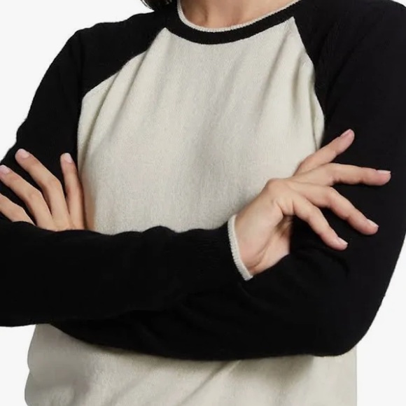 Veronica Beard Alberta cashmere raglan sweater in black and ivory size xs - Picture 4 of 9